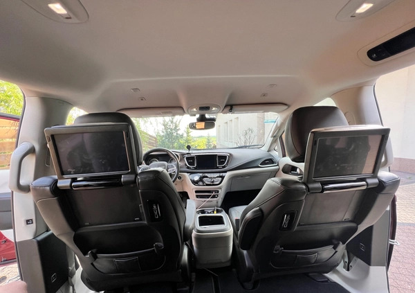 Chrysler Pacifica cena 129700 przebieg: 35800, rok produkcji 2019 z Kuźnia Raciborska małe 497